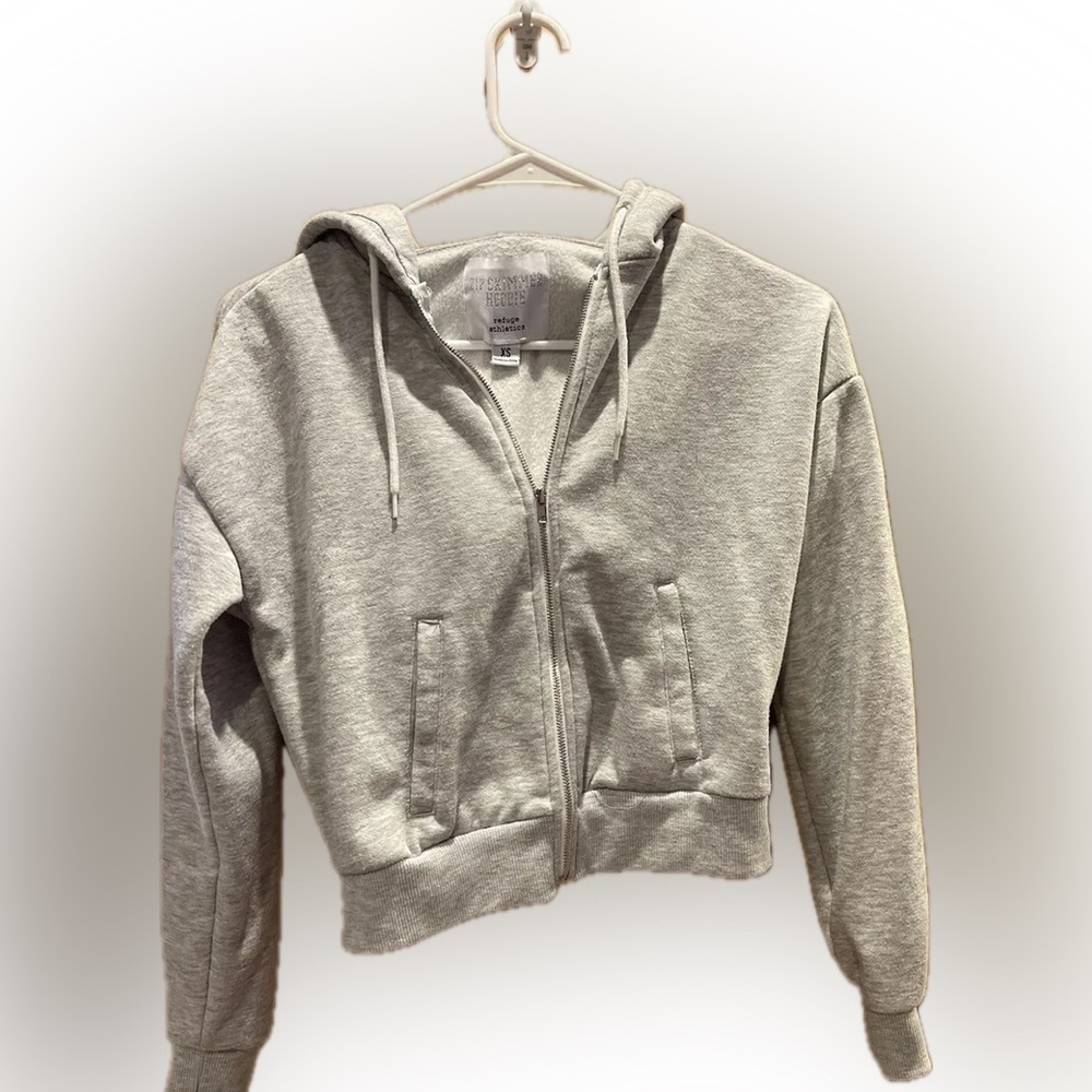 Size: XS
Colour: Light gray
Brand: Urban Planet